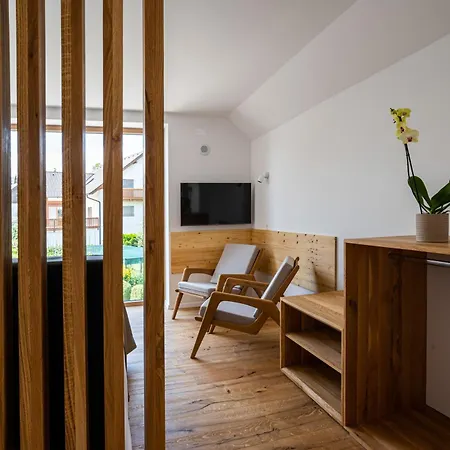 Ferienwohnung Lucka Bled Quiet Location, Free Bikes, Big Garden, Doctor Exterior foto