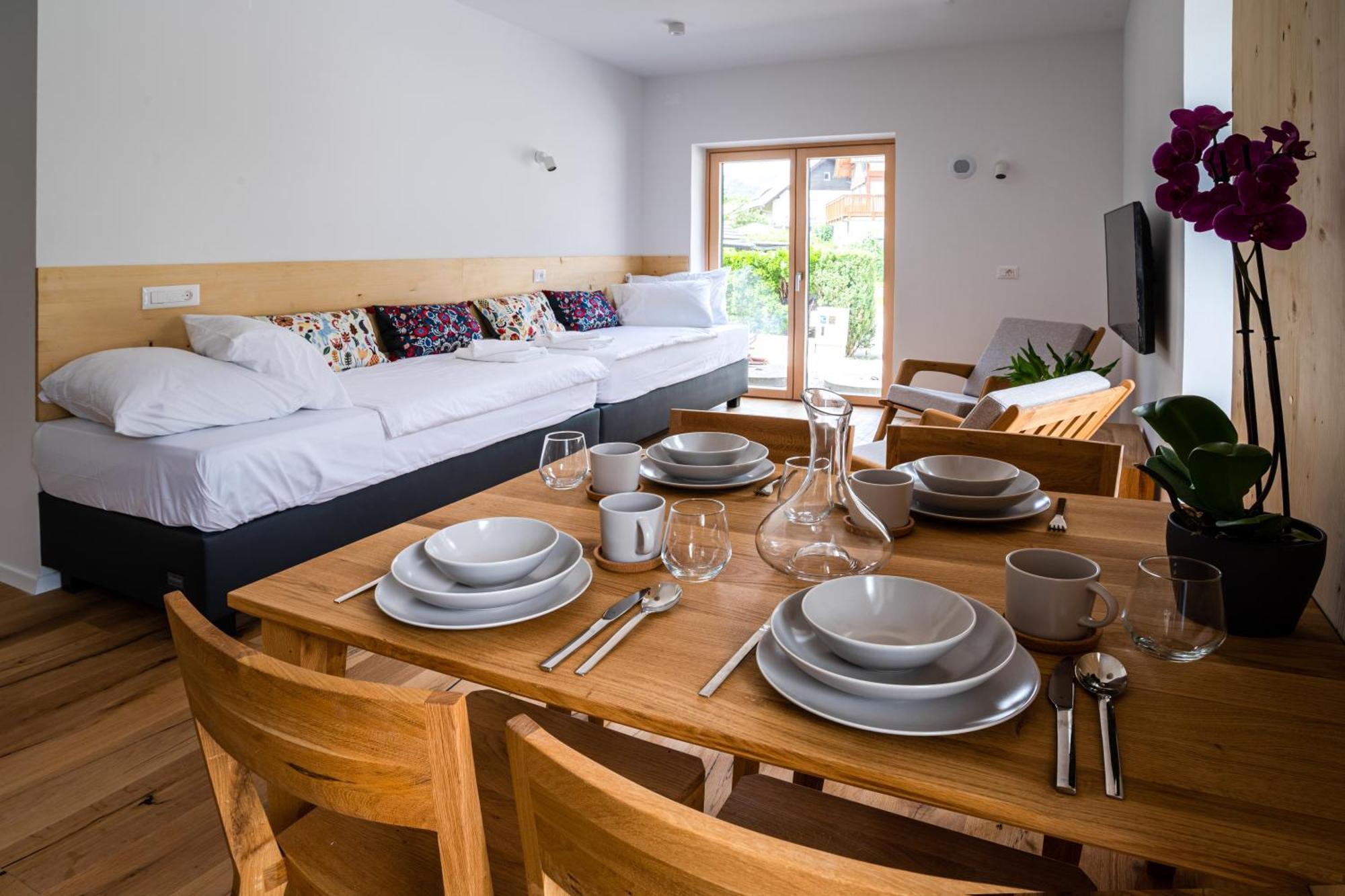 Lucka Quiet Location, Free Bikes, Big Garden, Doctor Apartment