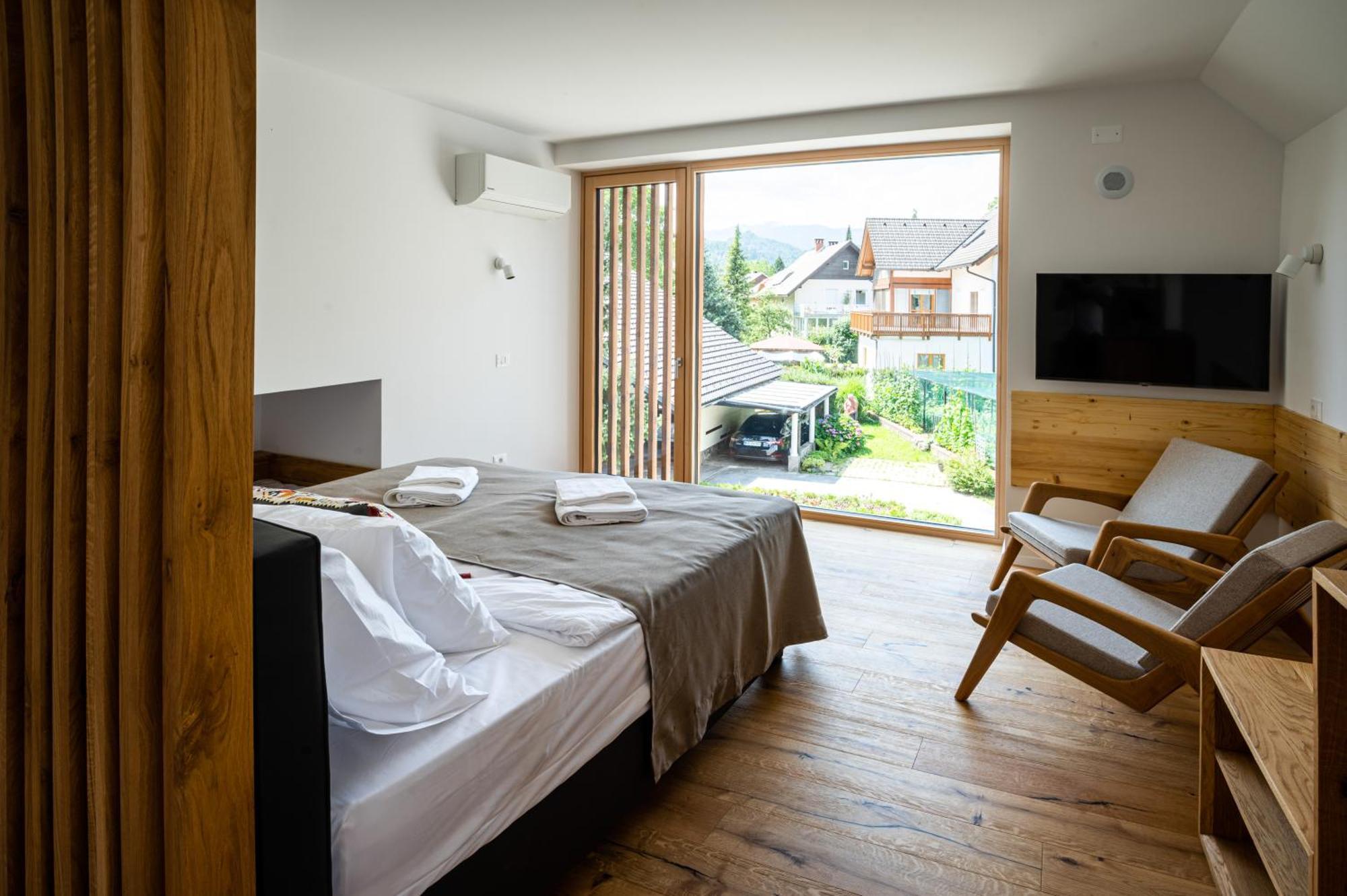 Lucka Quiet Location, Free Bikes, Big Garden, Doctor *